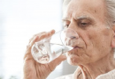 Acqua, elemento fondamentale per gli anziani